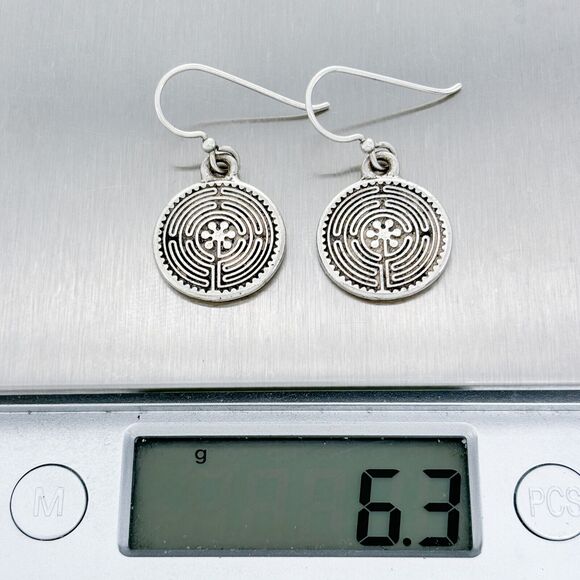 Vintage Silver-Plated Labyrinth Design Dangle Earrings - Picture 4 of 4